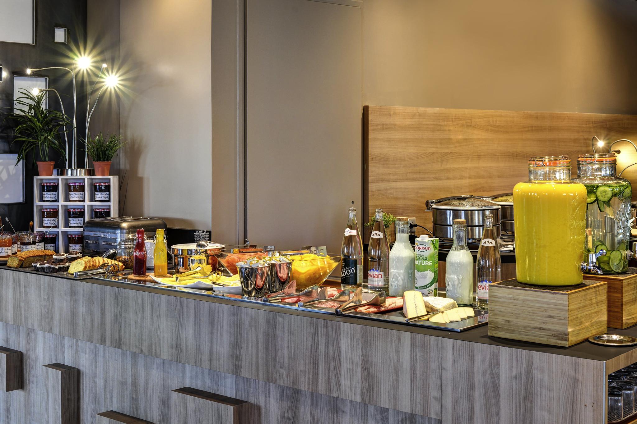Novotel Paris 14 Porte D'Orleans Restoran fotoğraf
